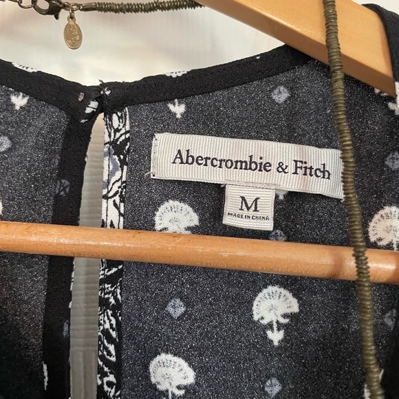 Retro A&F Black Printed Cage Shoulder Blouse - Picture 3 of 6